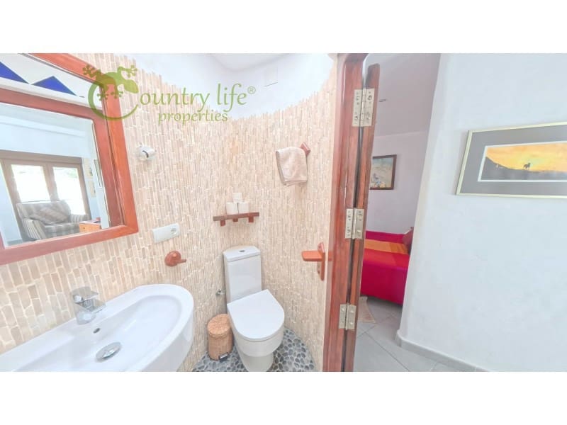 Casa de 3 habitaciones en Canillas de Aceituno en venta - 295.000 € (Ref: 9999569)