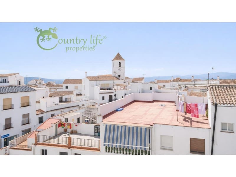 Casa de 3 habitaciones en Canillas de Aceituno en venta - 295.000 € (Ref: 9999569)