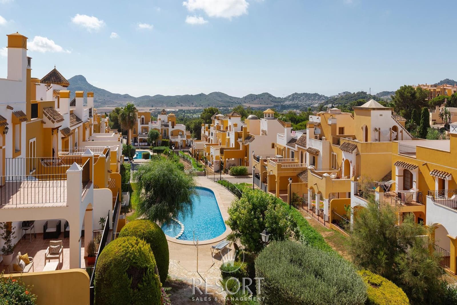 3 bedroom Townhouse for sale in La Manga Club with pool - € 350,000 (Ref: 10014738)