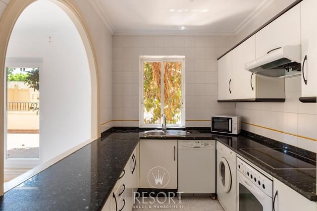 3 soverom Hus til salgs i La Manga Club, Cartagena med svømmebasseng - € 199 000 (Ref: 10016739)