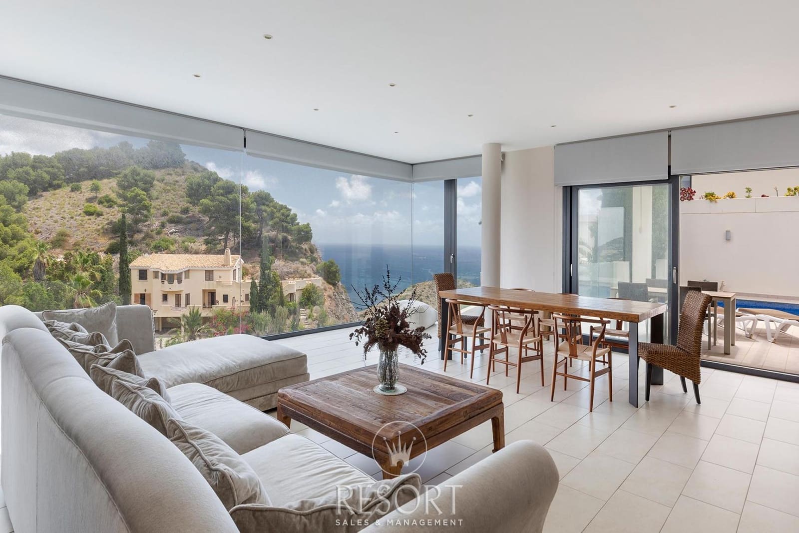 5 bedroom Villa for sale in La Manga Club with pool garage - € 1,750,000 (Ref: 10024552)