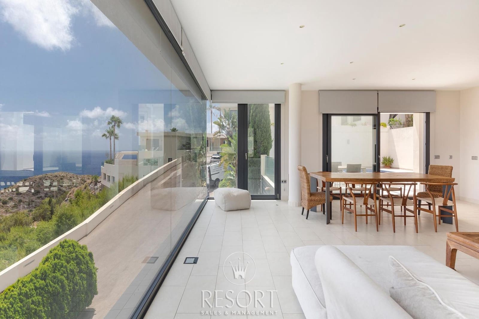 5 bedroom Villa for sale in La Manga Club with pool garage - € 1,750,000 (Ref: 10024552)