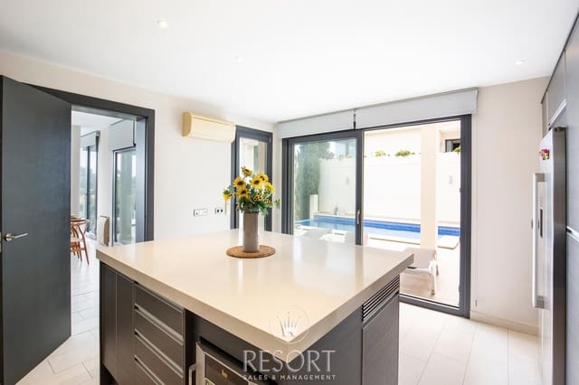 5 slaapkamer Villa te koop in La Manga Club, Cartagena met zwembad garage - € 1.750.000 (Ref: 10024552)