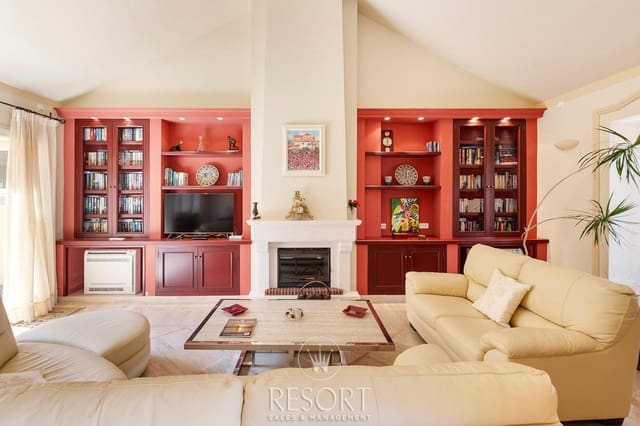 Chalet de 5 habitaciones en La Manga Club, Cartagena en venta con piscina - 1.224.847 € (Ref: 10024553)
