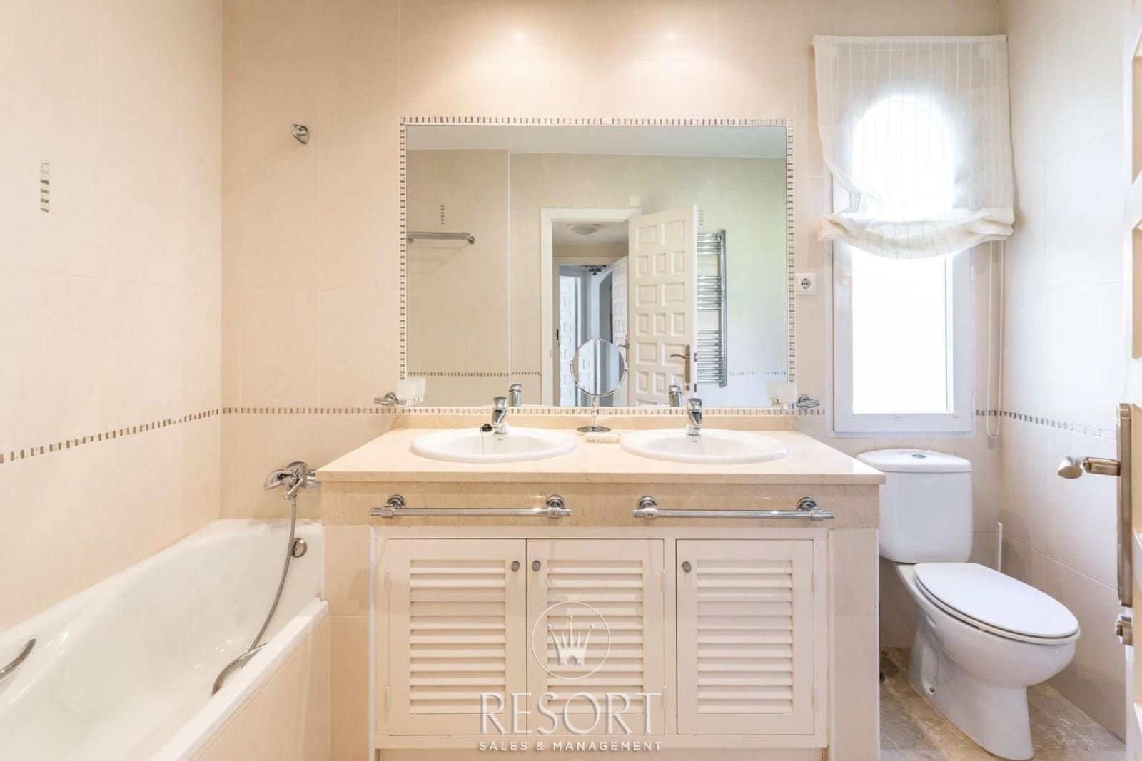 4 bedroom Villa for sale in La Manga Club with pool - € 1,810,578 (Ref: 10024554)