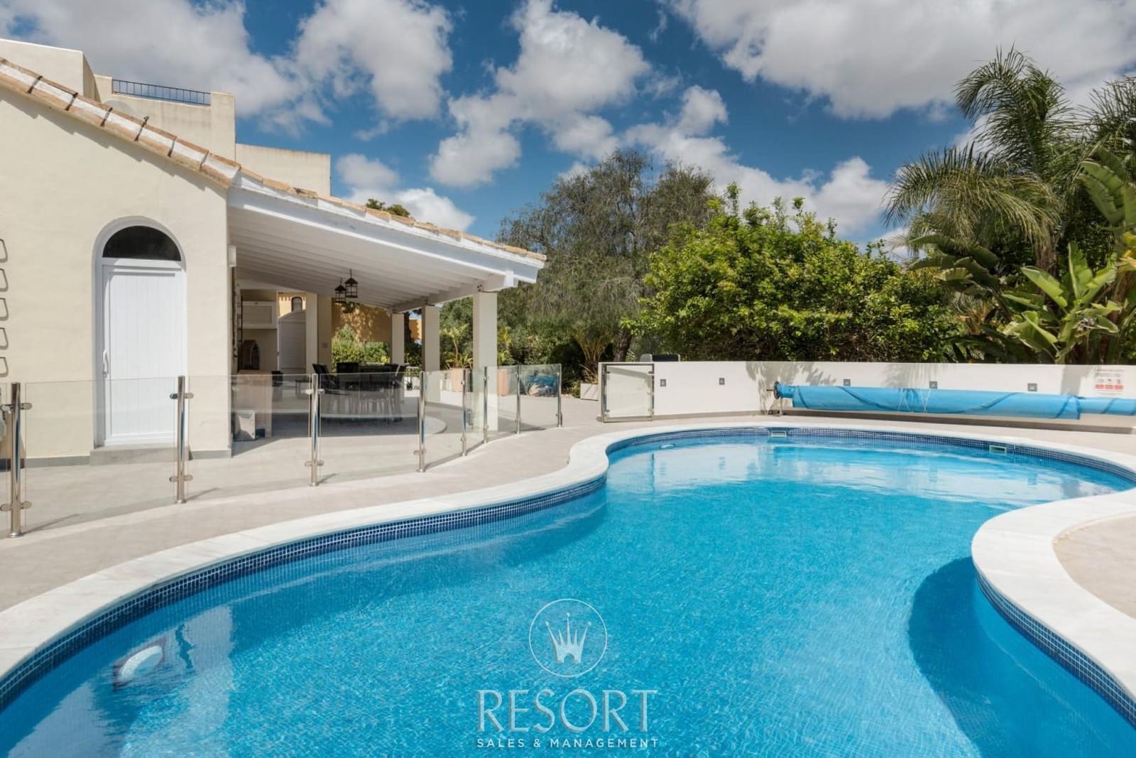 4 bedroom Villa for sale in La Manga Club with pool - € 1,810,578 (Ref: 10024554)