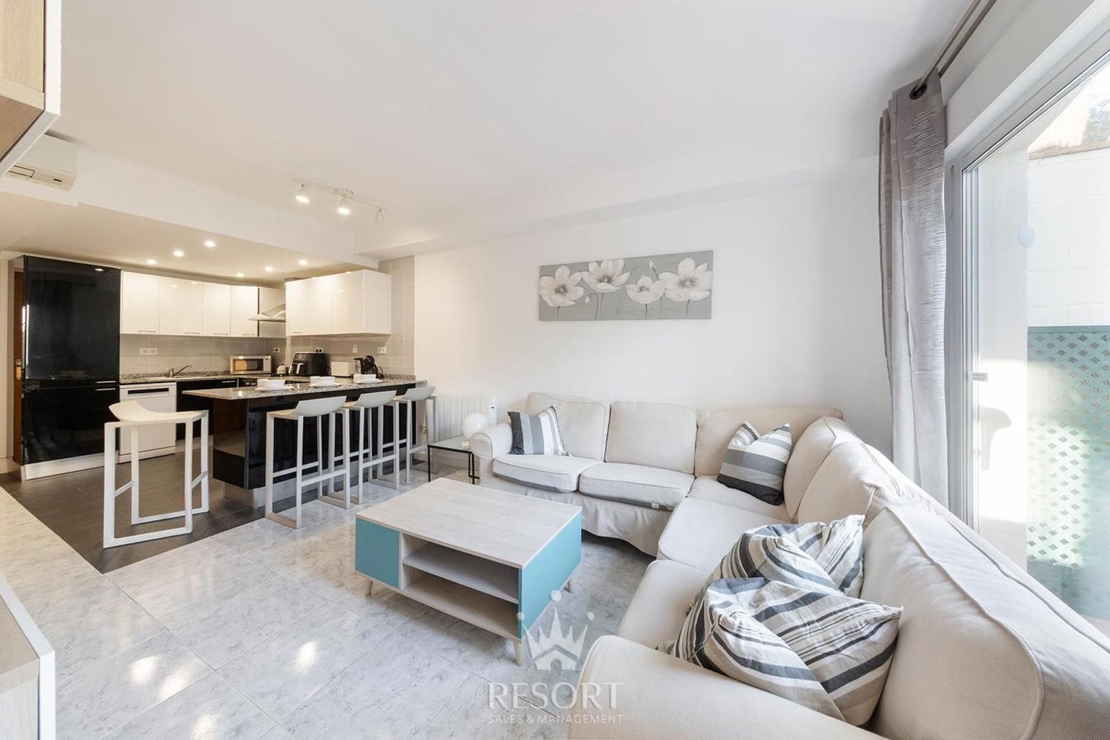 2 Zimmer Apartment zu verkaufen in Atamaria mit Pool - 210.000 € (Ref: 10175538)