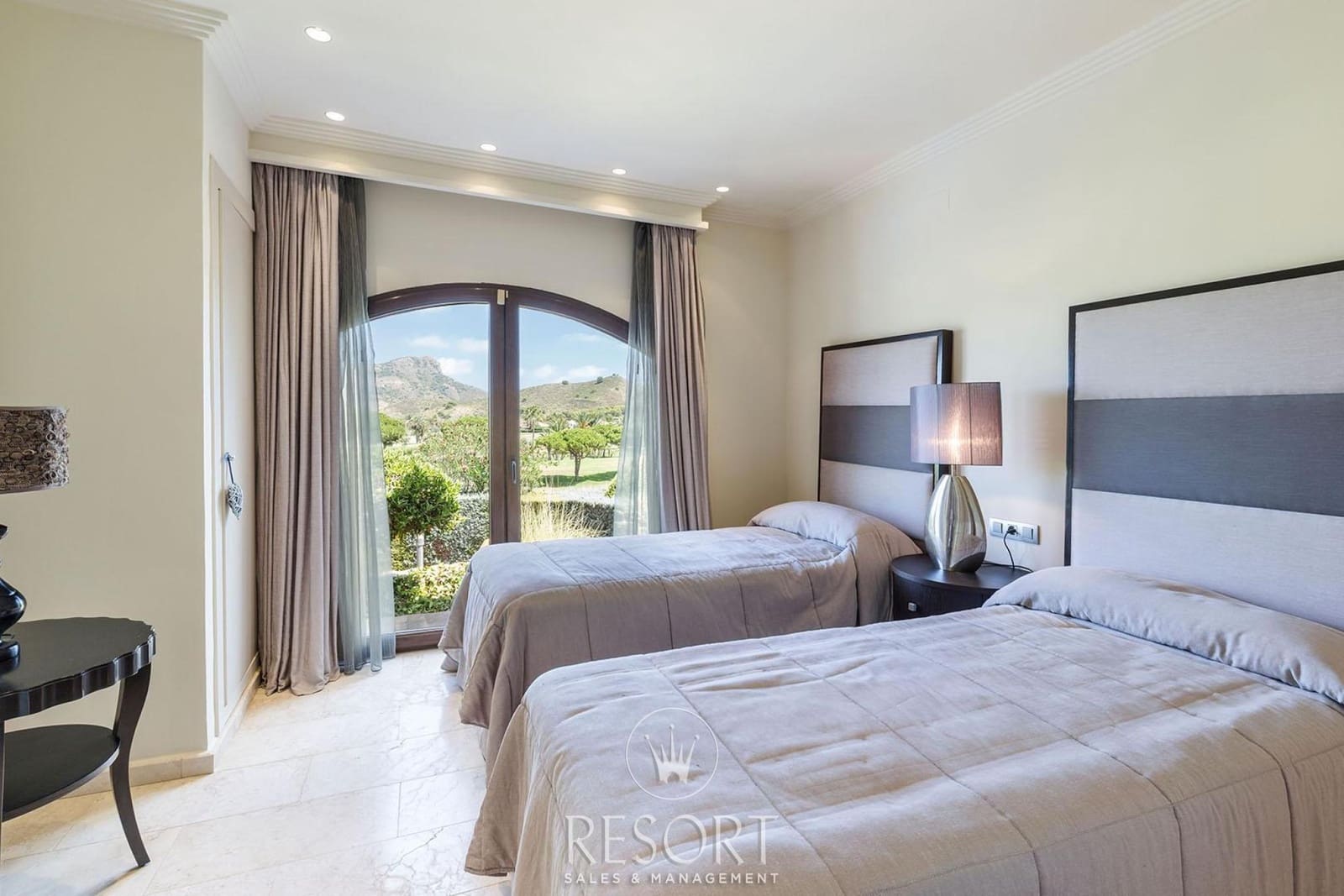 4 Zimmer Villa zu verkaufen in La Manga Club mit Pool Garage - 3.132.476 € (Ref: 5873956)