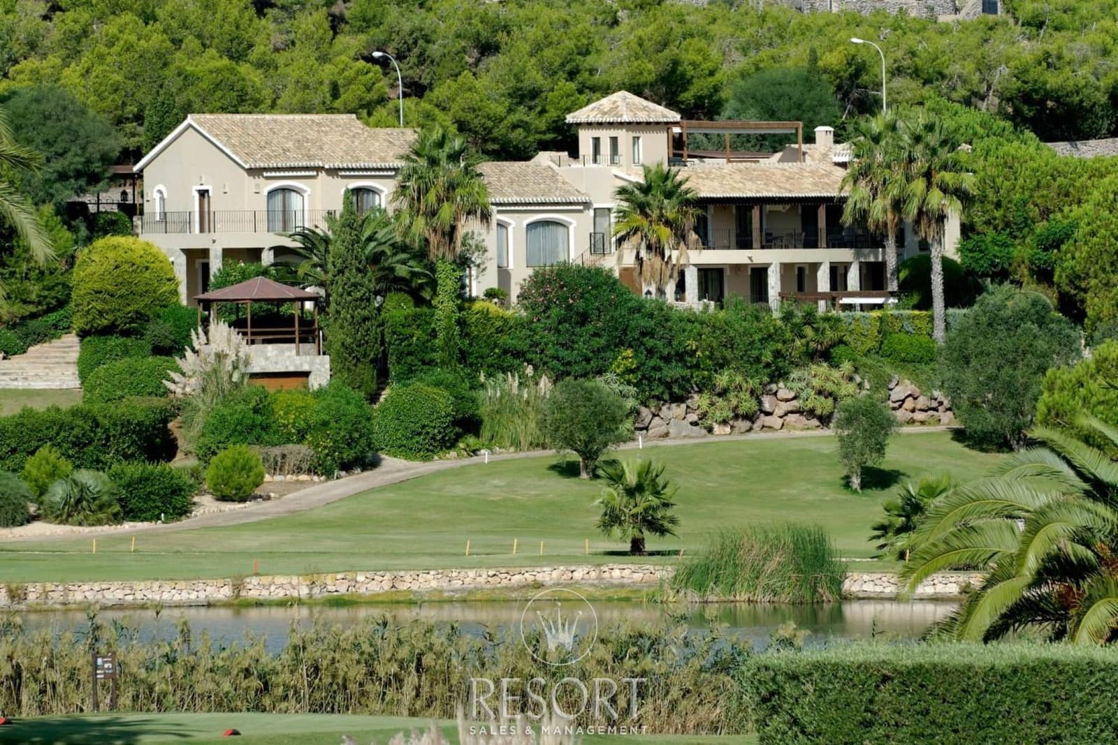 4 Zimmer Villa zu verkaufen in La Manga Club mit Pool Garage - 3.132.476 € (Ref: 5873956)