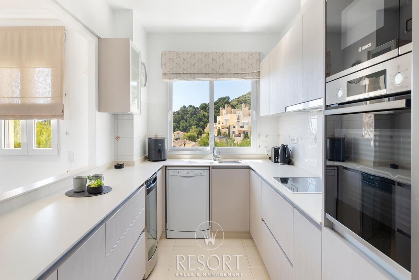 4 chambre Villa/Maison à vendre à Atamaria avec piscine garage - 1 153 556 € (Ref: 6809959)