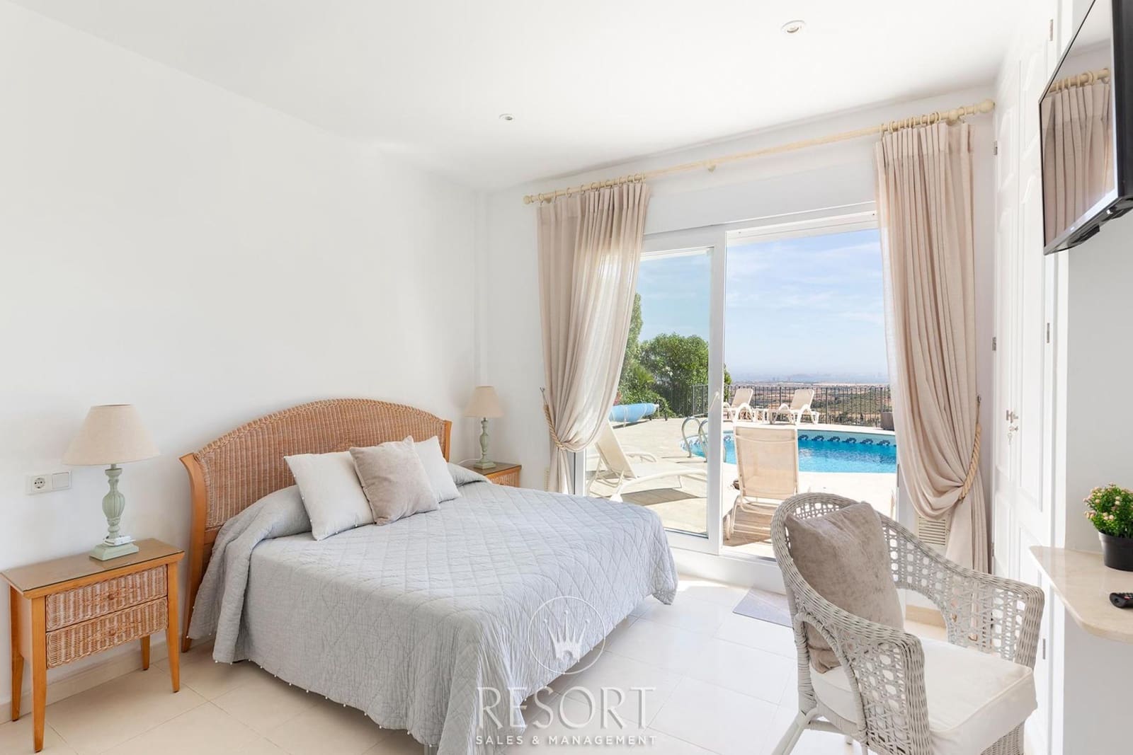 4 chambre Villa/Maison à vendre à Atamaria avec piscine garage - 1 153 556 € (Ref: 6809959)