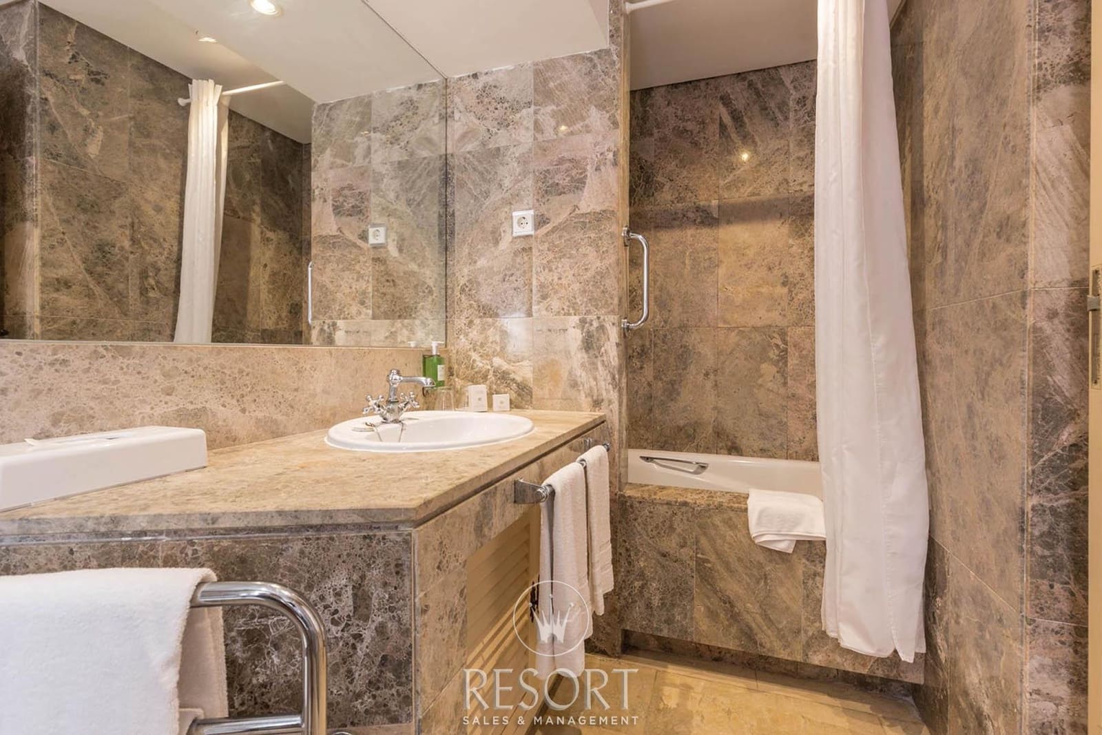 2 soveværelse Byhus til salg i La Manga Club med swimmingpool - € 159.000 (Ref: 7010955)