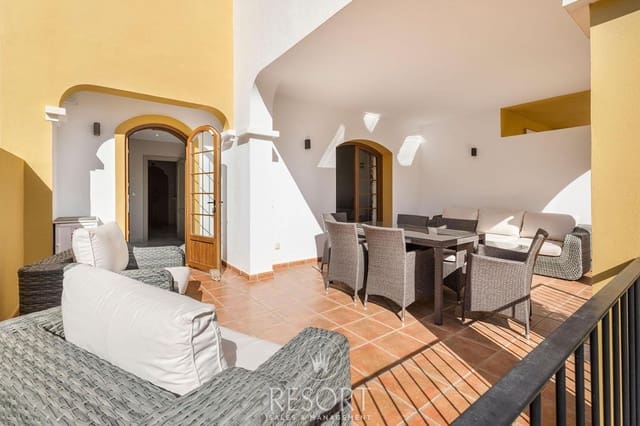 3 soveværelse Byhus til salg i La Manga Club, Cartagena med swimmingpool - € 350.000 (Ref: 7377035)