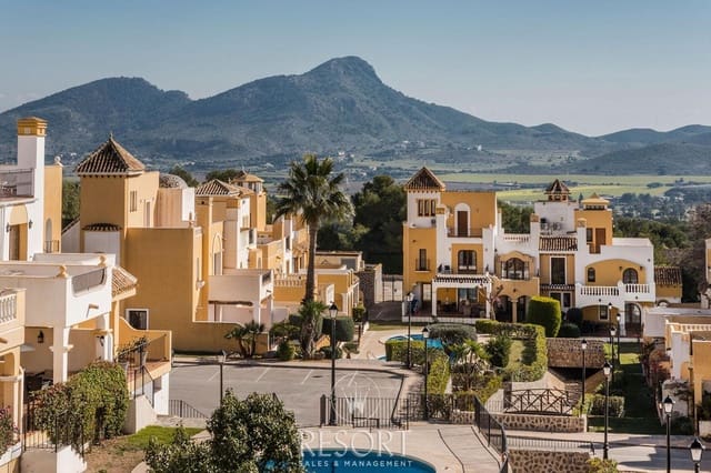3 soveværelse Byhus til salg i La Manga Club, Cartagena med swimmingpool - € 350.000 (Ref: 7377035)