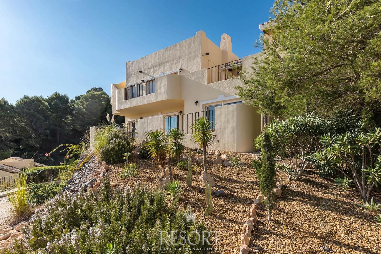 3 bedroom Apartment for sale in La Manga Club with pool - € 400,229 (Ref: 7542472)