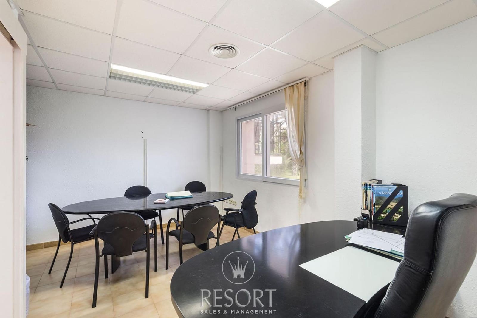 Kommersiell til salgs i La Manga Club - € 120 000 (Ref: 7666111)