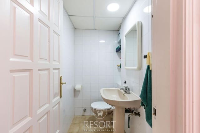 Erhverv til salg i La Manga Club, Cartagena - € 120.000 (Ref: 7666111)