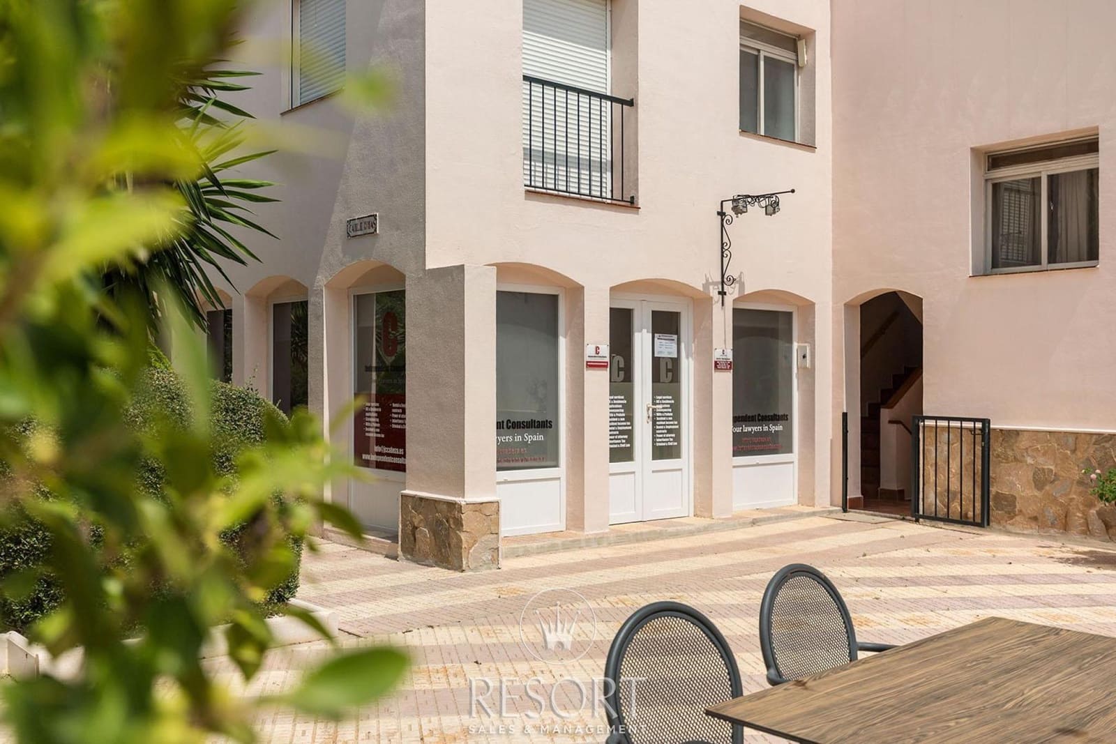 Kommersiell til salgs i La Manga Club - € 120 000 (Ref: 7666111)