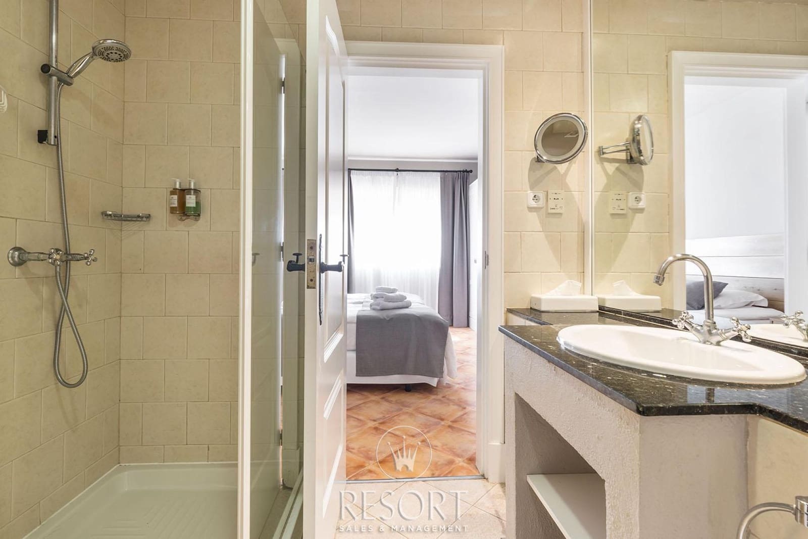 2 soveværelse Lejlighed til salg i La Manga Club med swimmingpool garage - € 159.000 (Ref: 7773674)