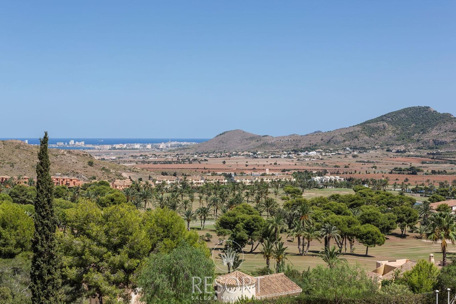 2 soveværelse Lejlighed til salg i La Manga Club med swimmingpool garage - € 159.000 (Ref: 7773674)