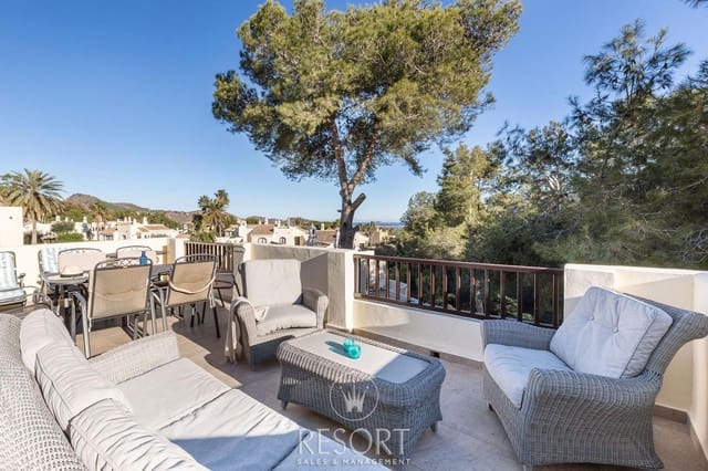 3 sovrum Villa till salu i La Manga Club, Cartagena med pool garage - 444 242 € (Ref: 8024588)