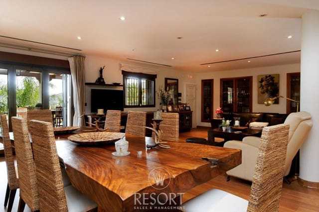 4 slaapkamer Villa te koop in Atamaría, Cartagena met zwembad garage - € 1.995.000 (Ref: 8471573)