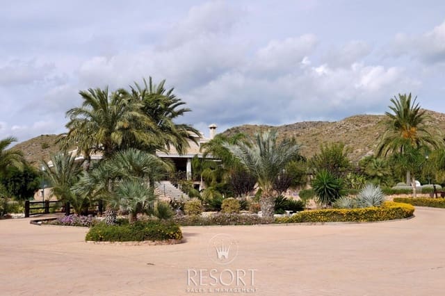 4 slaapkamer Villa te koop in Atamaría, Cartagena met zwembad garage - € 1.995.000 (Ref: 8471573)