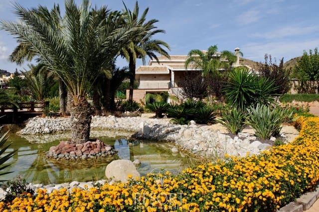 4 slaapkamer Villa te koop in Atamaría, Cartagena met zwembad garage - € 1.995.000 (Ref: 8471573)