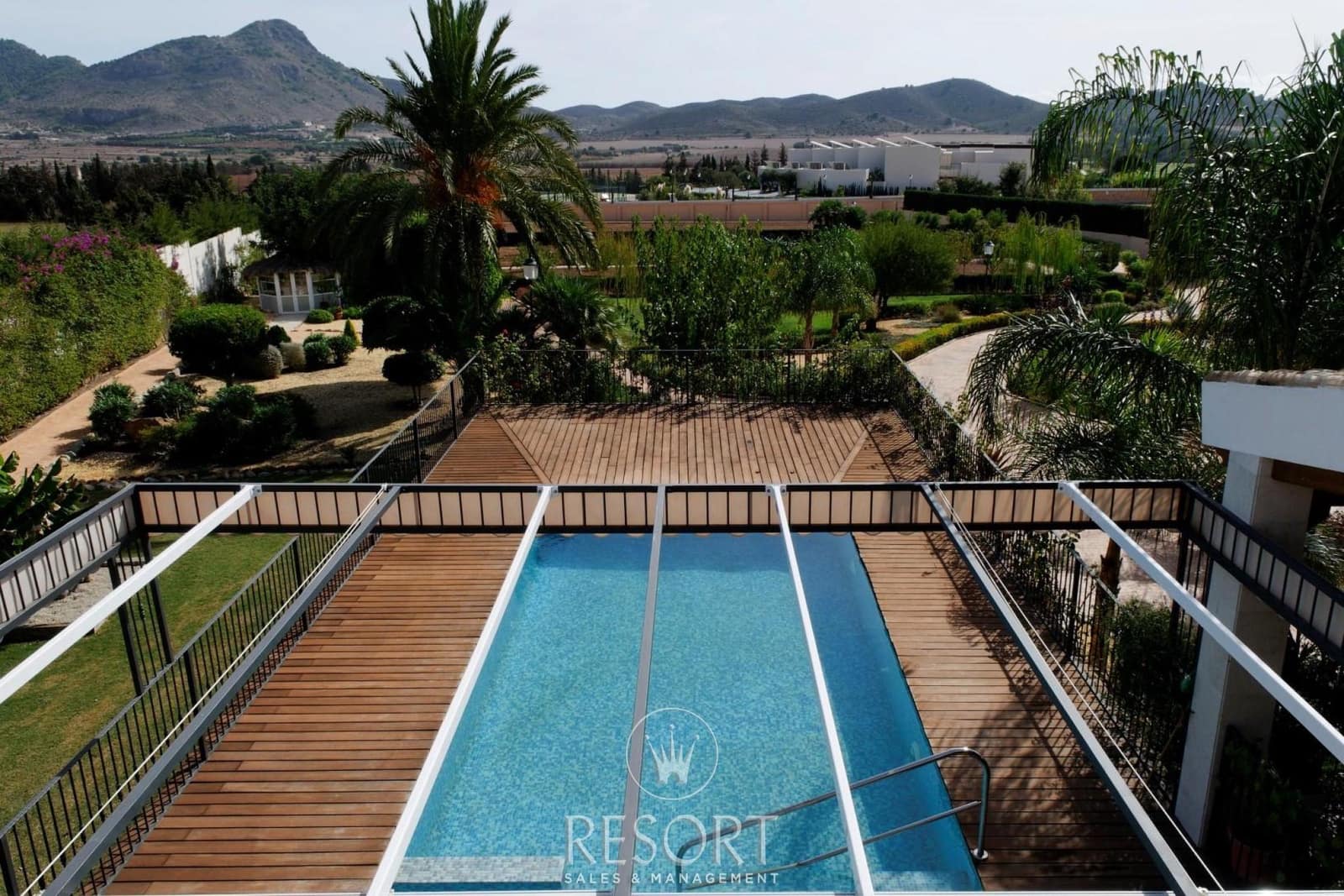 4 soveværelse Villa til salg i Atamaria med swimmingpool garage - € 1.995.000 (Ref: 8471573)