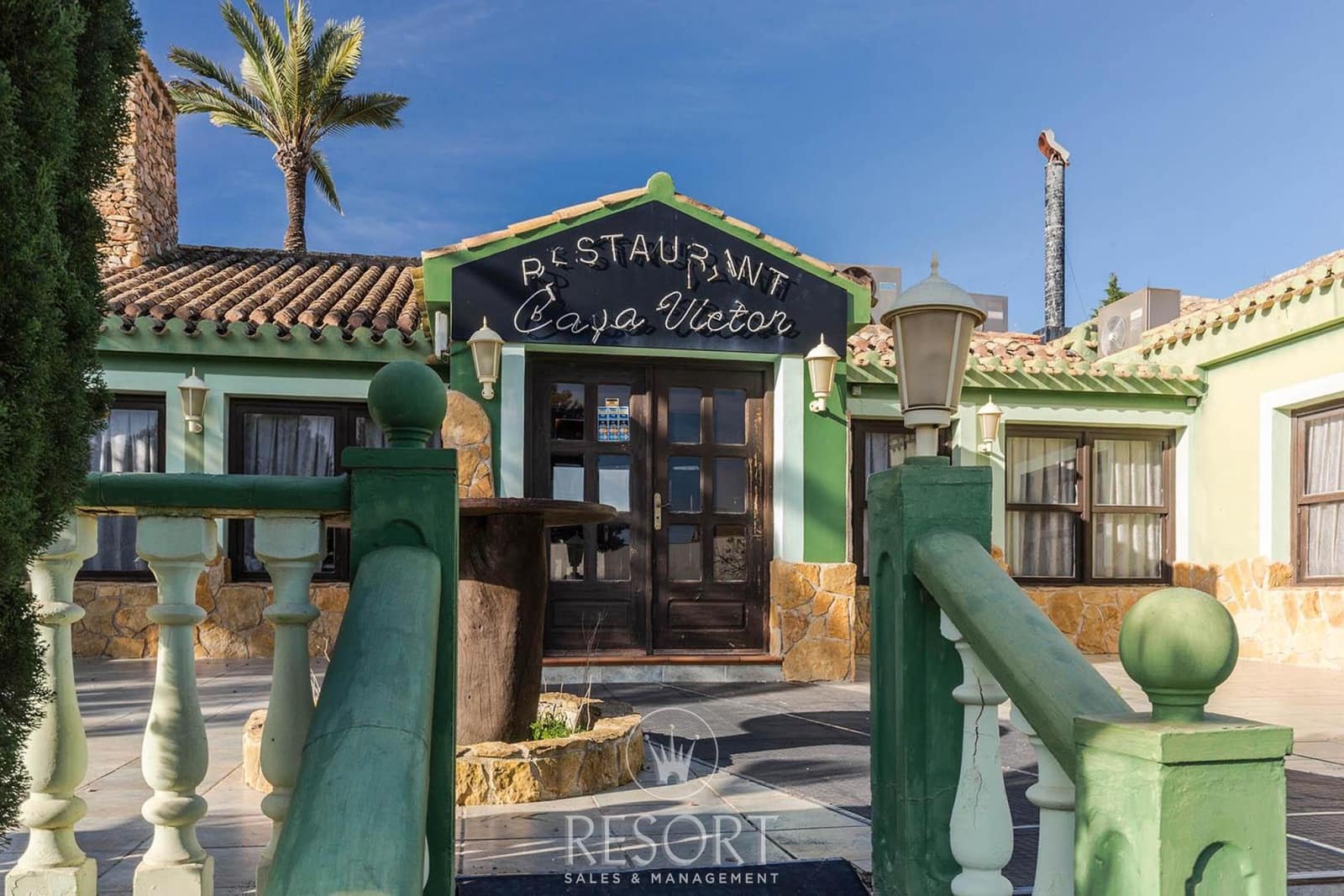 4 bedroom Villa for sale in La Manga del Mar Menor - € 950,000 (Ref: 8471574)