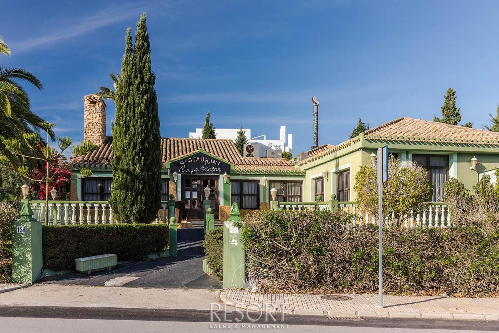 4 bedroom Villa for sale in La Manga del Mar Menor - € 950,000 (Ref: 8471574)