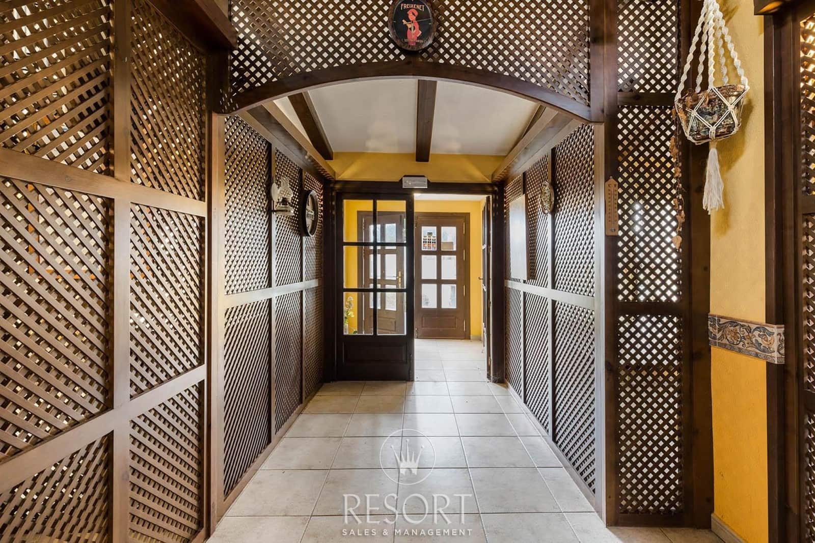 4 bedroom Villa for sale in La Manga del Mar Menor - € 950,000 (Ref: 8471574)