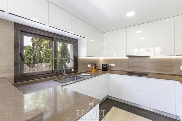 3 Zimmer Villa zu verkaufen in La Manga Club, Cartagena mit Pool Garage - 669.000 € (Ref: 8971660)