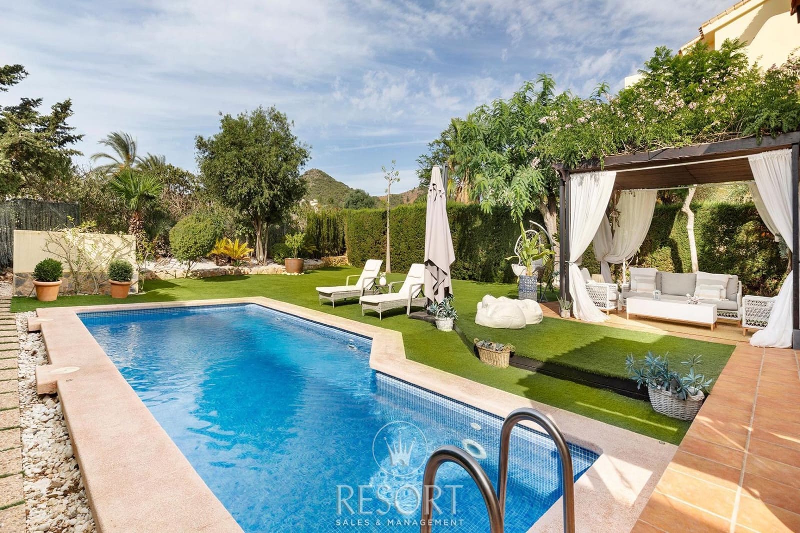 3 sypialnia Apartament na sprzedaż w La Manga Club z basenem garażem - 690 000 € (Ref: 9203376)