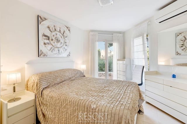 3 quarto Casa em Banda para venda em La Manga Club, Cartagena com piscina - 364 738 € (Ref: 9254050)