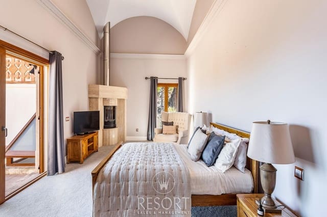 8 Zimmer Villa zu verkaufen in La Manga Club, Cartagena mit Pool Garage - 3.795.000 € (Ref: 9254051)