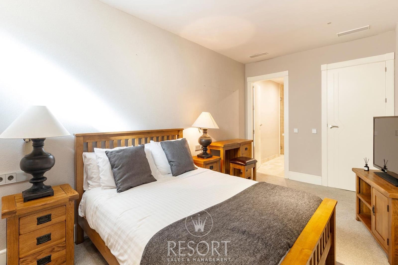 8 Zimmer Villa zu verkaufen in La Manga Club mit Pool Garage - 3.795.000 € (Ref: 9254051)