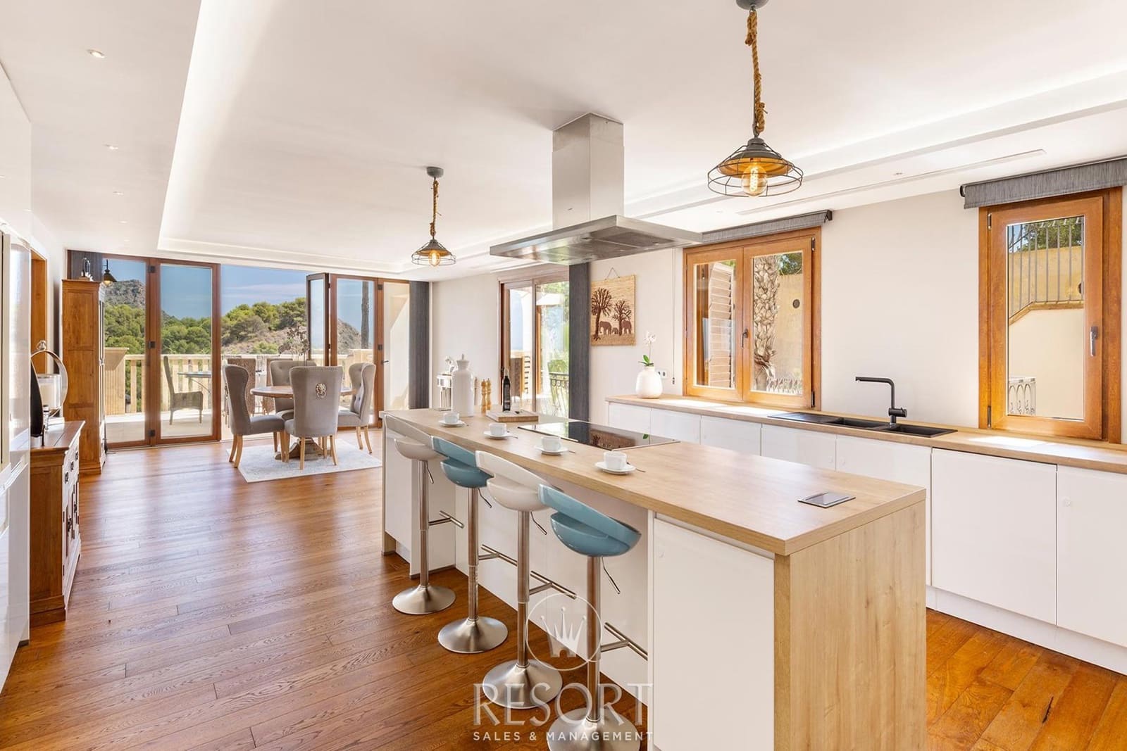 8 Zimmer Villa zu verkaufen in La Manga Club mit Pool Garage - 3.795.000 € (Ref: 9254051)