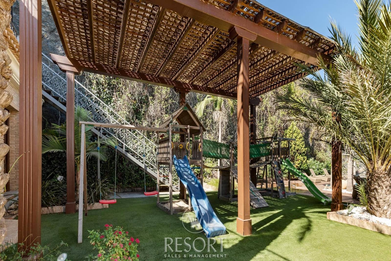 8 Zimmer Villa zu verkaufen in La Manga Club mit Pool Garage - 3.795.000 € (Ref: 9254051)