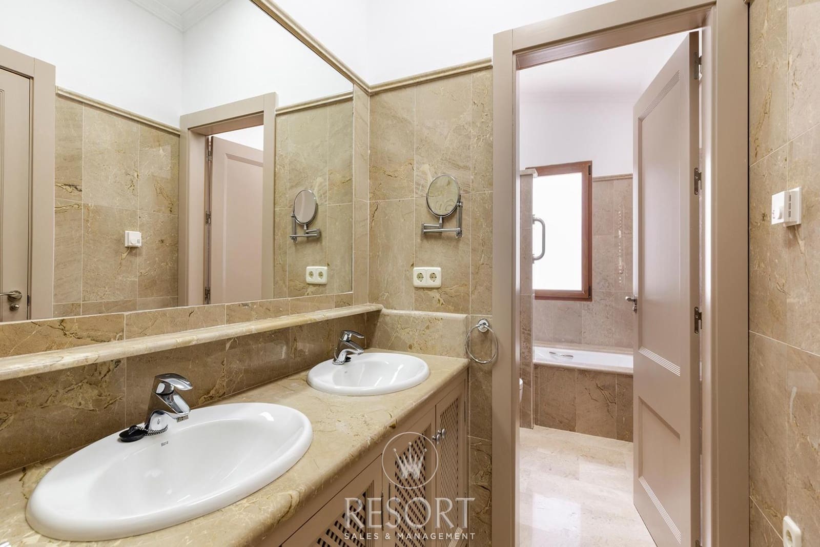 4 soverom Hus til salgs i La Manga Club med svømmebasseng garasje - € 480 000 (Ref: 9254052)