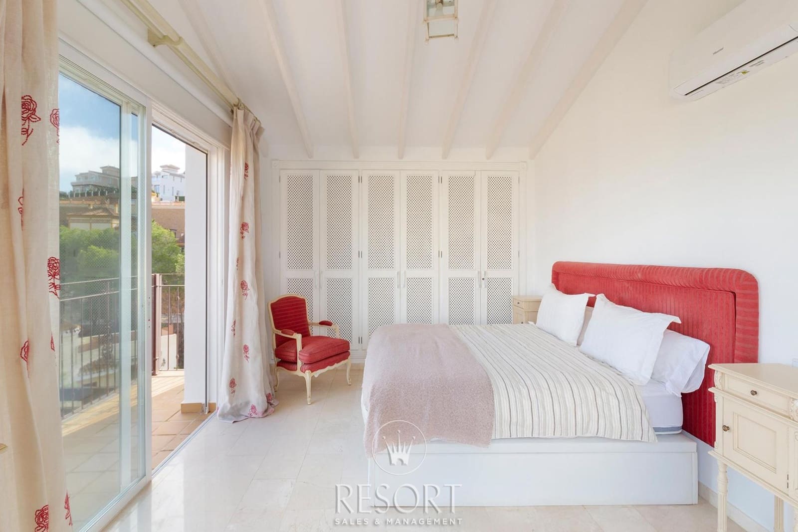 5 bedroom Villa for sale in La Manga Club with pool garage - € 1,249,002 (Ref: 9360573)