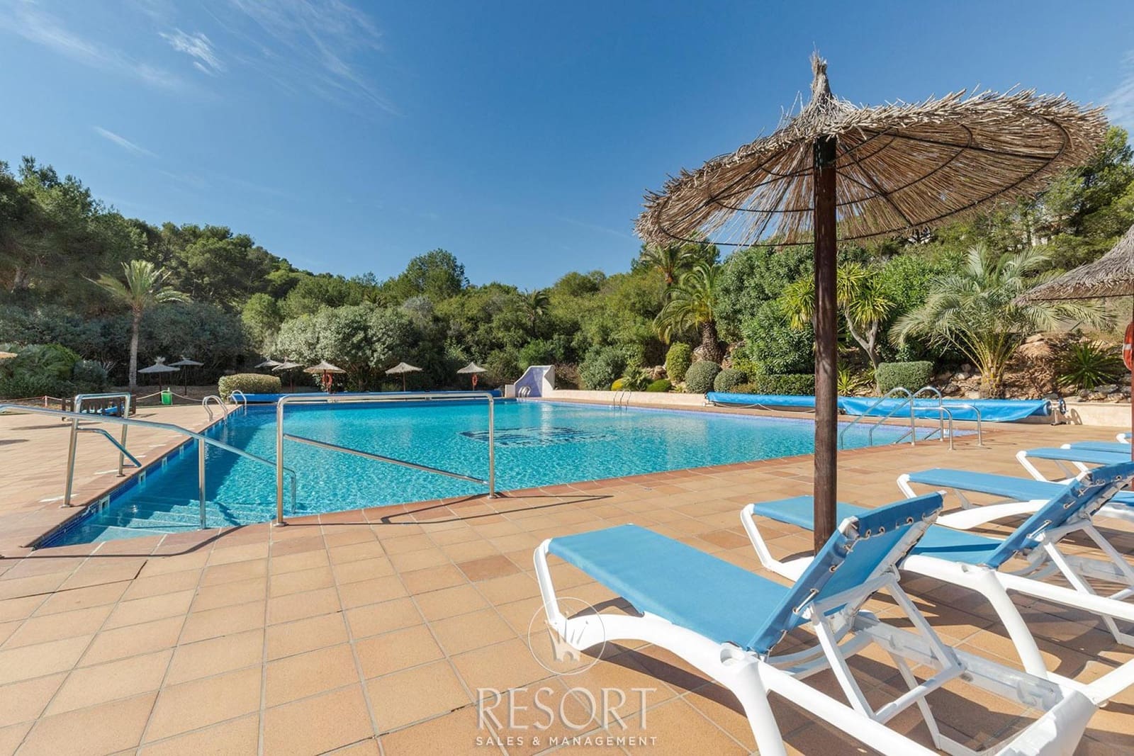 Apartment for sale in La Manga Club with pool - € 95,000 (Ref: 9388336)