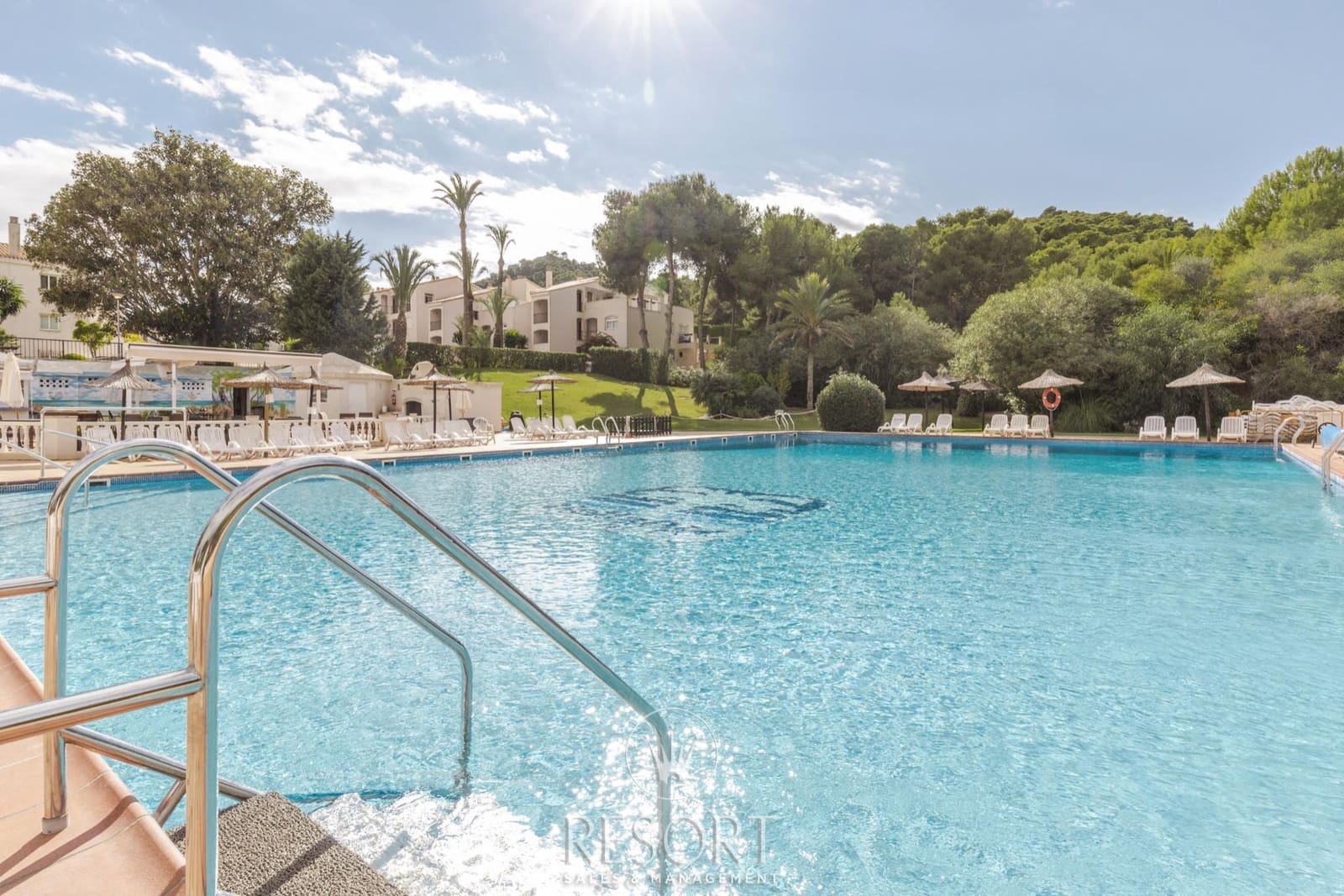 Apartment for sale in La Manga Club with pool - € 95,000 (Ref: 9388336)