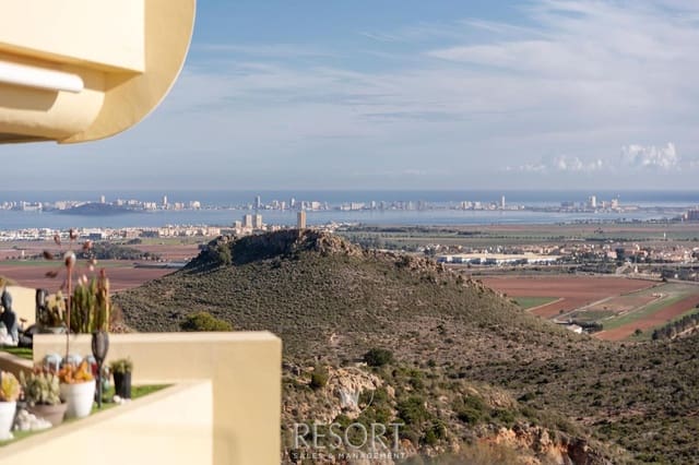 3 soveværelse Villa til salg i La Manga Club, Cartagena med swimmingpool garage - € 520.000 (Ref: 9450136)