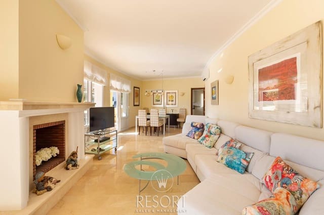 5 makuuhuone Huvila myytävänä paikassa Atamaría, Cartagena mukana uima-altaan 
autotalli - 1 500 000 € (Ref: 9453595)