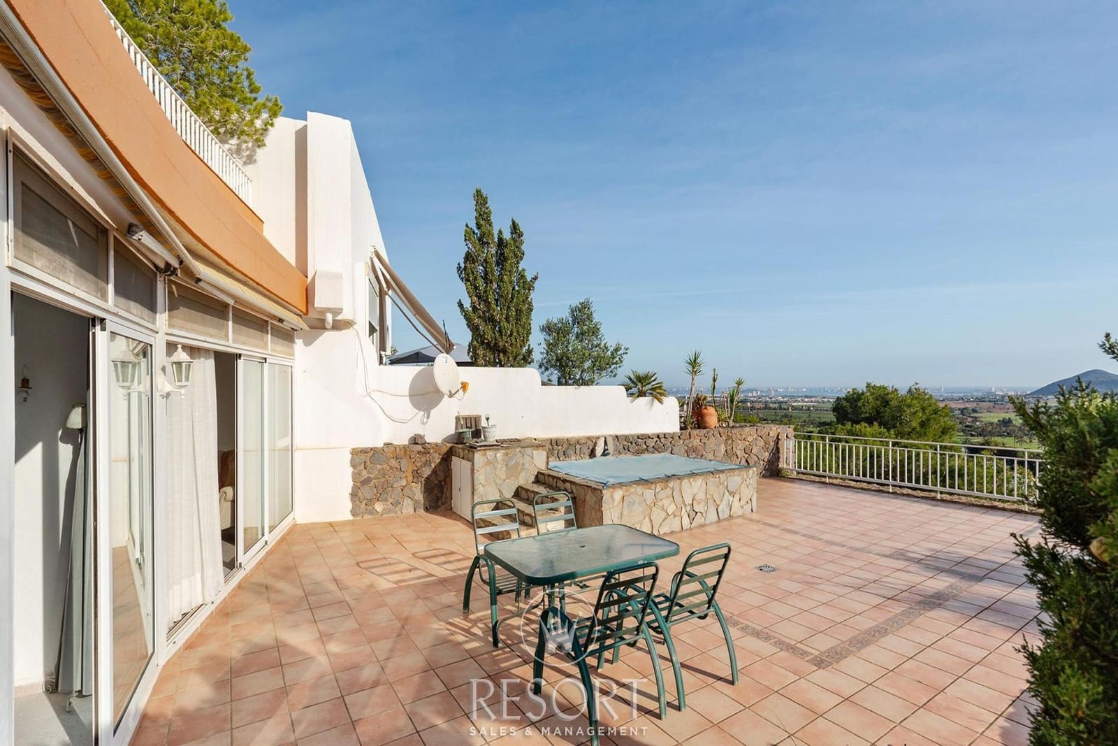 2 makuuhuone Huvila myytävänä paikassa Atamaria mukana uima-altaan - 295 000 € (Ref: 9481378)