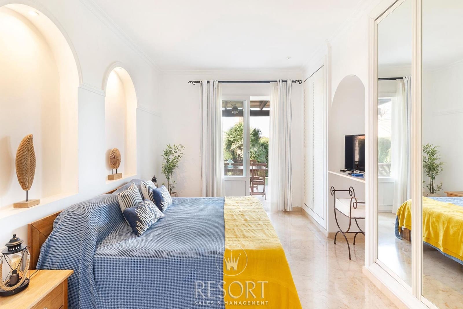 5 bedroom Villa for sale in La Manga Club with pool garage - € 949,000 (Ref: 9547041)