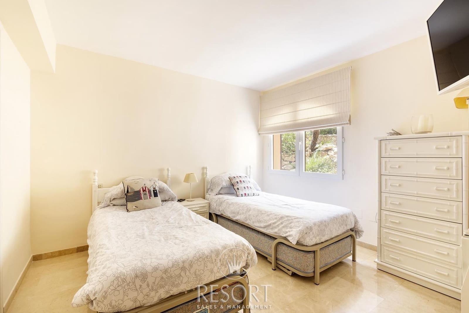 2 soveværelse Lejlighed til salg i La Manga Club med swimmingpool garage - € 281.901 (Ref: 9566507)