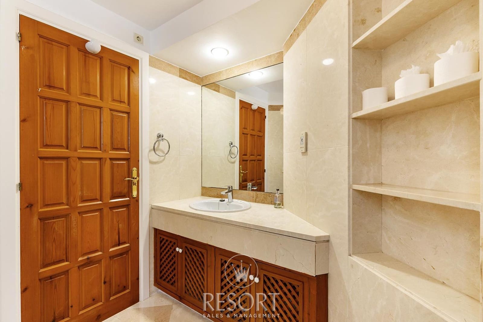 2 soveværelse Lejlighed til salg i La Manga Club med swimmingpool garage - € 281.901 (Ref: 9566507)