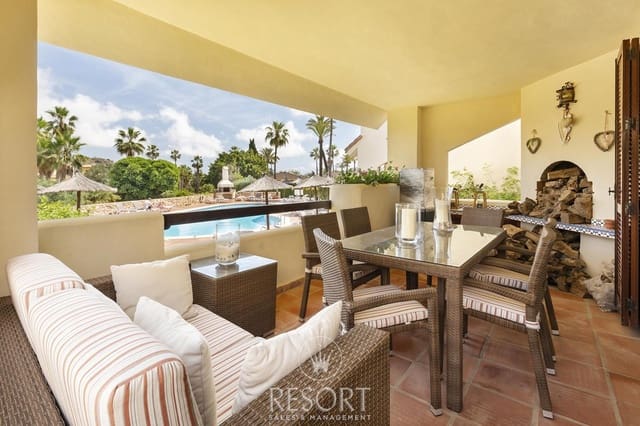 Apartamento de 2 habitaciones en La Manga Club, Cartagena en venta con piscina garaje - 282.290 € (Ref: 9566507)